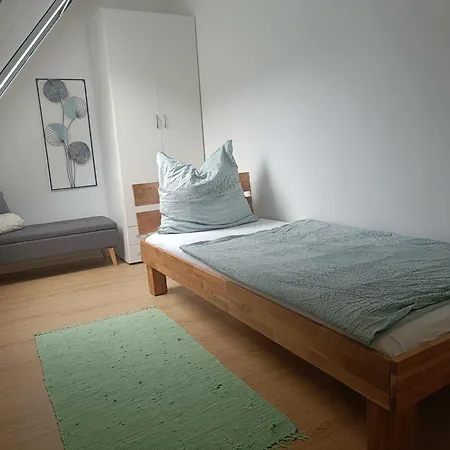 Direkt Am Wald Mit Panoramablick Bis Zur Pfalz *